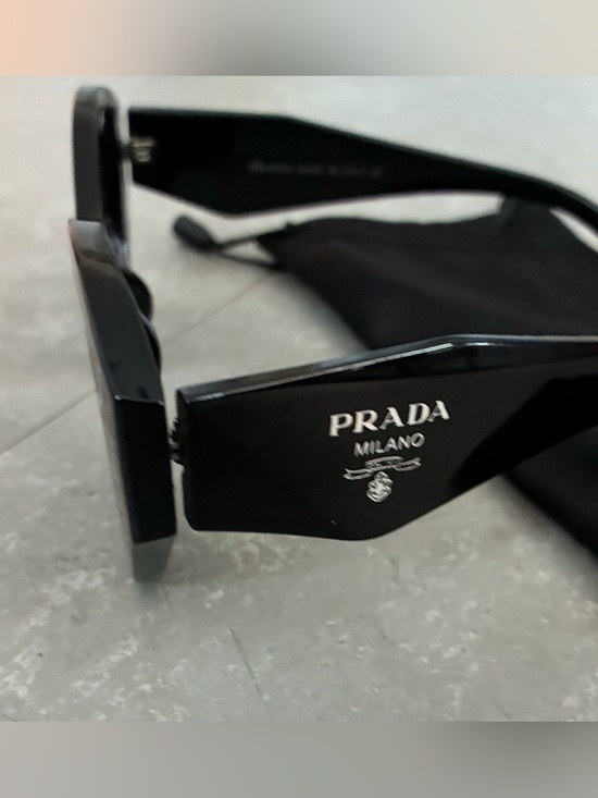 Luxury Accessories - New Luxury Black Sunglasses